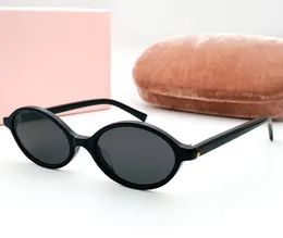Moda Popular Designer 04ZS Óculos de sol para mulheres vintage elegantes oval pequeno quadro acetato de acetato de verão Lazer de lazer versátil anti-ultravioleta vem com estojo