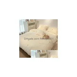 Conjuntos de cama Inverno Branco Leite Veet Cama Quatro Peça Luxo Quilt Er Outono Pelúcia Coral Folha Flanela Set Drop Delivery Home Garden Te DHCQD