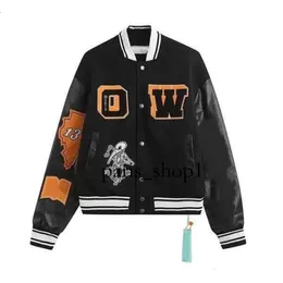 Mens Designer Kapalı Ceketler Windbreaker Varsity Vintage Gevşek Uzun Beyzbol Hip Hop Harajuku Offs Beyaz Mektup Nakış Sokak Giyim Erkekler 228 560