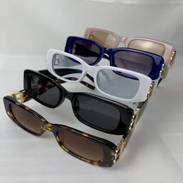 designersolglasögon för kvinnor Mode Liten rektangel Bb-logotyp Kvinnor Män 2023 Varumärke Design Damer Skinny Outdoor Shopping Shade Retro