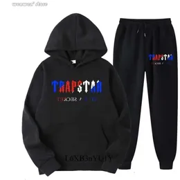 Tuta TRAPSTAR Marchio stampato Abbigliamento sportivo Uomo 16 colori caldi Due pezzi Set Felpa con cappuccio allentata Pantaloni da jogging 220615 2615 763 260 705 176 657 58