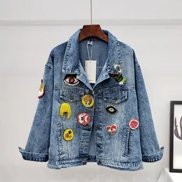 Kvinnorjackor Fad Autumn European Style Women Heavy Handmade pärlstav jeanjacka Badge Löst Jaqueta Feminina denim kort kappa