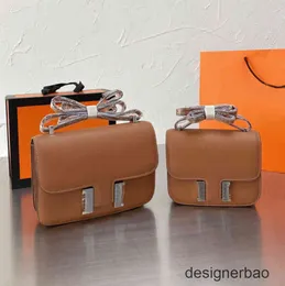 크로스 바디 숄더 가방 진짜 가죽 가방 모델 고급 핸드백 버클 리더 스튜어드 클라스 메신저 패션 레트로 가방