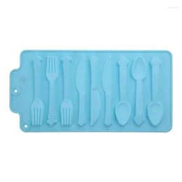 Baking Tools Knife Fork Spoon Shaped Biscuits Mold Food Grade Silicone Fondant Mould R7UB
