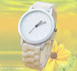 Relógios de pulso 2023 Moda Silicone Quartz Assista Women Jelly Casual Sports Dress Watches Relogio feminino relógio rosa