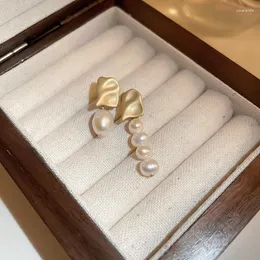 Dangle Earrings 2023 한국의 절묘한 비대칭 주름 패션 기질 Baroque Pearl Women 's Jewelry