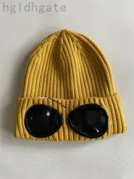 Kış Şapkası Goggles Örme Beanie Tasarımcı Bonnet Luxe Kuffed Brim Fribed İki lens Beanie Hip Hop Yün Şapka Spor Basit Nedensel Cappello Yumuşak HG030
