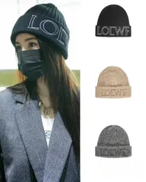 Designer de marca de luxo inverno moda malha lã letras casual quente ao ar livre gorro crânio crânio solidéu