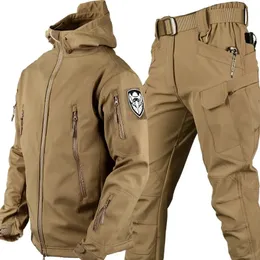 Мужские спортивные костюмы, толстая мягкая зимняя куртка в стиле милитари, штормовая куртка из акульей кожи, бархатная походная одежда, комплект из двух предметов для рыбалки, 231129