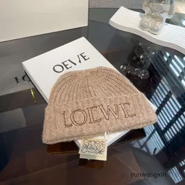 Designer Beanie Designer Skull Caps Cappello lavorato a maglia di lana moda per donna berretto loewe Cappello caldo intrecciato in cashmere invernale per regalo di compleanno da uomo