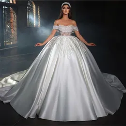A-Line Elegant Wedding Dresses Arabic Sheer Sleeves Off The Shoulder Applique Sweep Train Bridal Wedding Gowns With Buttons