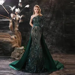 Party Dresses Arabic Prom Green One Shoulder Long Sleeve With Satin Over Skirt Train Evening Dress Paljetter Glitter Pageant