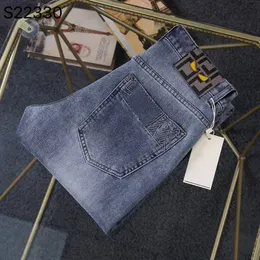 Designer män jeans tvättade broderier enkla ringle jeans europeiska och amerikansk stil elastisk slitsträckt tyg ungdom casual byxor