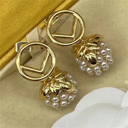 Designer Hoop Earring Women Jewelry Ear Stud Gold Pendants örhängen Kvinnor Designers Studörhängen F Big Circle Ear Studs Grape For Lover