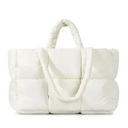 이브닝 가방 여성을위한 헤럴드 복어 토트 가방 큰 퀼트 푹신한 핸드백 가벼운 겨울 아래 면화 패딩 트렌디 한 어깨 지갑 231128