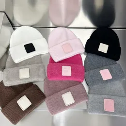 Designer di lusso di moda Cappelli lavorati a maglia da uomo e da donna Cappelli di lana autunnali Cappelli a cuffia di alta qualità Personalità Street Style Coppia Copricapo