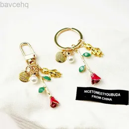Key Rings Fashion Rose Flower Keychain Elegant Pearl Bowties Tassel Key Chain Bag Pendant Car Key Accessories Gift for Birthday Christmas zln231129