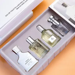 Niebieskie perfumy wysokiej jakości zapach zapachowy przyciąganie kobiet Dezodorant impreza Najwyższa jakość czarna niezbędna EAU de toaleta 4 kawałki pudełka na prezenty garnitur