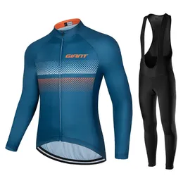 Cykeltröja sätter Giant Mens Summer Long Sleeve Set Breattable Mtb Maillot Ropa Ciclismo Spring and Autumn Clothing 231128