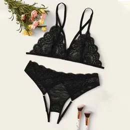 Bras Sets Seductive Lace Lingerie Set Women Plus Size Wire Free Bra Hollow Underwear Black Crotch Sleepwear Sexy Lingerine Outfit