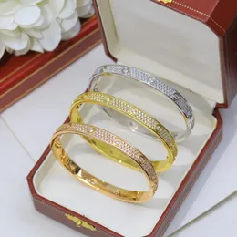 Erkek için kadın tasarımcı için Bangl Bileklik Babysbreath elmas altın kaplama 18K T0p Kalite Resmi Reprodüksiyonlar Klasik Stil Moda 019