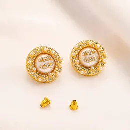 Diamond Pearl Earrings Charm Women Stud Earrings New Vintage Design Jewelry Fashion Spring Love Gift Earrings Family Couple Birthday Gift Jewelry Wholesale