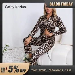 Sexig pyjamaspyamas sömnkläder nattkläder Cathy Kezian Khaki L XL XXL Leopard Print Ice Sillky Long Sleeved Shirt and Byxor Smooth 231129