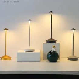 Table Lamps Rechargeable Creative Touch LED Light For Bar Coffee Bedroom Restaurant Night Light Mushroom Desk Lamp Decorative Table Lamps YQ231129