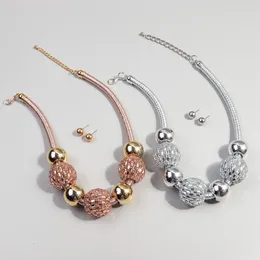 Kedjor Fishsheep Trendy Gold/Silver Color Rhinestone Ball Halsband Set för kvinnors uttalande Långkedjiga halsbandsfest smycken gåvor