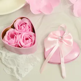 3pcs Düğün Dekorasyon Hediye Festivali Kutusu Sevgililer Günü Hediye Kutusu Çiçek Yağ Sabun Kalp Kuzusu Banyo Body Petals Rose Sabun 231127