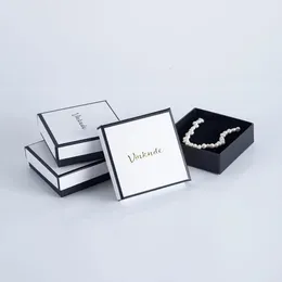 Anhänger Halsketten Custom 50 Stück Schmuck Organizer Box Schwarz Weiß Kraftpapier Display Geschenkboxen Verlobungsring für Ohrring Halskette Armband 231128