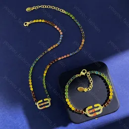 Collana di lusso Bracciale di design Lettere Pendenti Collane Hardware in oro Braccialetti d'amore Colori moda Gemme Gioielli Girocollo Catena -7