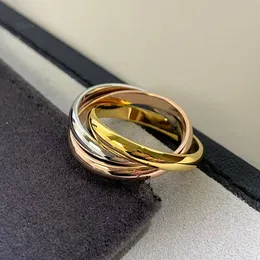 Pierścienie zespołu modne pierścienie pierścieniowe dla kobiet projektantki pierścionki ze stali nierdzewnej Pierścień Złota srebrna róża czarna trójcykliczna moda biżuteria męska biżuteria hurtowa biżuteria