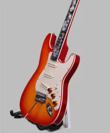 Custom Shop Stevie Ray Vaughan SRV Number One Hamiltone Cherry Sunburst ST Electric Guitar Bookmatched Curly Maple Top Flame Ma8380201