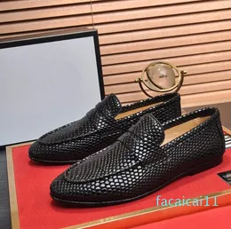 Gentlemen Dress Shoes Slip On Business Walking Casual Loafers Men Wedding Party Brand Designer Flats