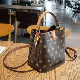 Luxustaschen 2021 Lederhandtasche Damen Neue kleine Mode Vielseitig One Shoulder Messenger Bucket Bag Trend295Q