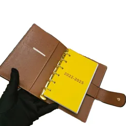 Modeblockering av affär pass täcker innehavare designer memo medium agenda skrivbordsplanerare korthållare A5 anteckningsbok dagbok jotter pro326l