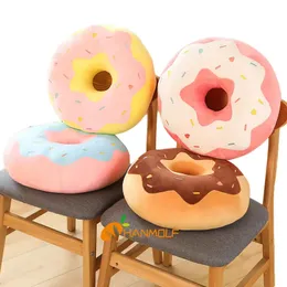 Almofadas de pelúcia Almofadas 38/58cm Donut Plush Pillow Like Real Fantastic Ring Shaped Food Plush Soft Creative Seat Almofada Head Pillow Floor Decor 231129