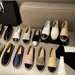 Designer Dam Espadrilles Klänning Skor Läder Platta Loafers Lyx Sommar Beach Cap Toe Sko Mode Canvas Sko