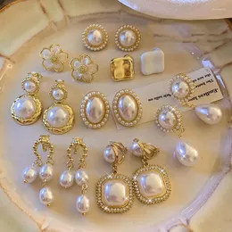 Backs kolczyki Yamega Koreańska moda Pearl Klip dla kobiet Kobiet French Vintage Fake bez przeszywającego kolczyka biżuteria ślubna