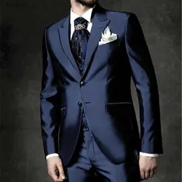 Abiti da uomo Blazer 2023 Moda Casual Custom Made Smoking dello sposo Blu navy Picco risvolto Matrimonio/Promenade Abiti da uomo migliore Sposo (giacca + pantaloni + gilet) L231130