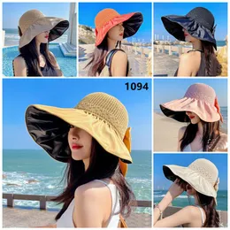 Tasarımcı Straw Hat Marka Mektup Kapağı Yaz Siyah Kauçuk UV Dirençli Şapkalar Çocukların Çok Yönlü Plaj Mesh Büyük Stren Güneşlik Şapkası Katlanabilir Güneş Şapkası 1094 Büyük saçaklar Su