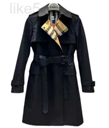 Women's Trench Coats designer 2023 new plaid cut pieces in the counter, English style single breasted temperament, versatile commuting trench coat for women BPVB