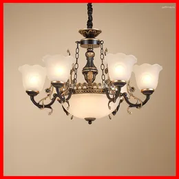 Żyrandole vintage żyrandol do salonu oświetlony sufit Retro Villa Multi-Head Lampa wisiorka