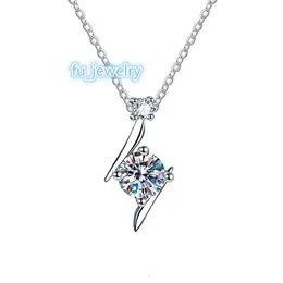Fine Jewelry Lightning Yıldız Kolye Moissanite Zinciri 925 STERLING Silver Moissanit Elmas Kolye Kadınlar için