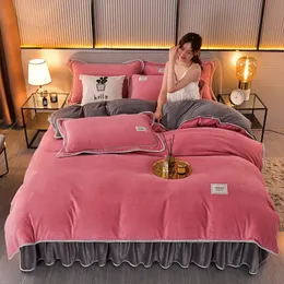 Coprimaterasso Gonna letto velluto latte set letto quattro pezzi biancheria da letto in velluto corallo ispessito invernale copripiumino in velluto double face flanella 231129