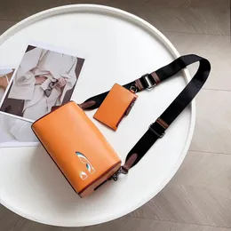 Bolsas De Hombro Vintage: Crossbody Recubierto De Logotipo Con