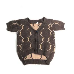 Brown Dog Apparel Designer Puppy Teddy Schnauzer Sweaters Fashion Letter Long Sleeve Pet Cardigan337z