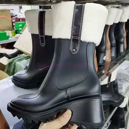 Shoes PVC Designer Women Betty Boots Beeled Fur High Heels Knee-high Tall Rain Boot Waterproof Welly Rubber Soles Platform Shoes