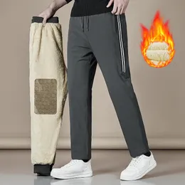 Pantaloni da uomo Pantaloni invernali da uomo in pile caldo foderati con tessuto in grafene Pantaloni caldi al ginocchio Pantaloni da jogging Harajuku Tasche con zip Pantaloni casual 7XL-110KG 231129